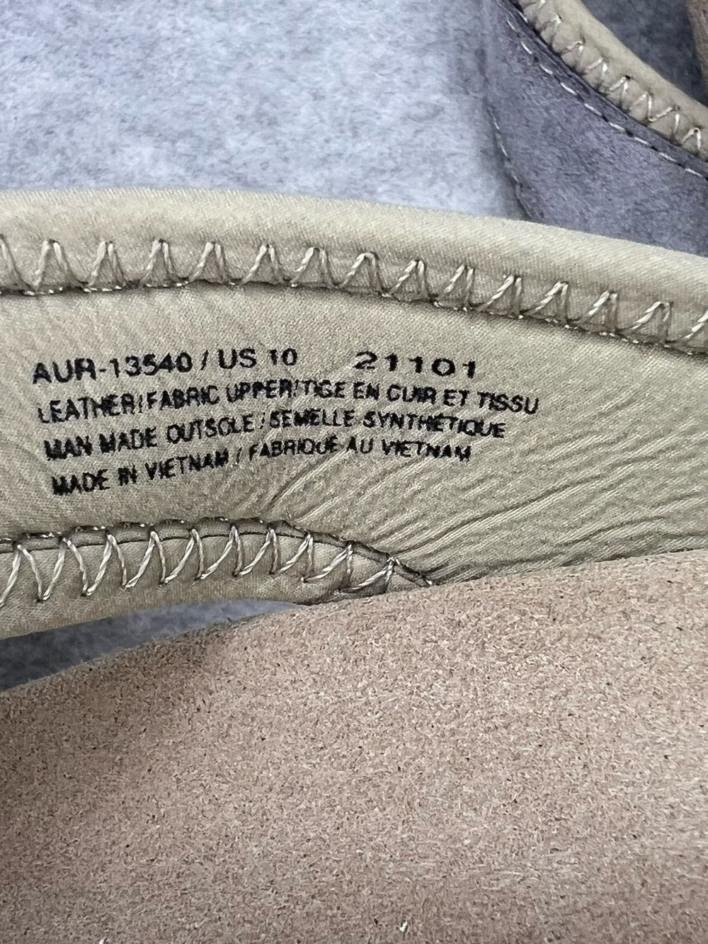 TAOS Womens Aur-13540 Flip Flop Thong Sandals Gray Cloud Nubuck Leather Sz 10 - Picture 10 of 10